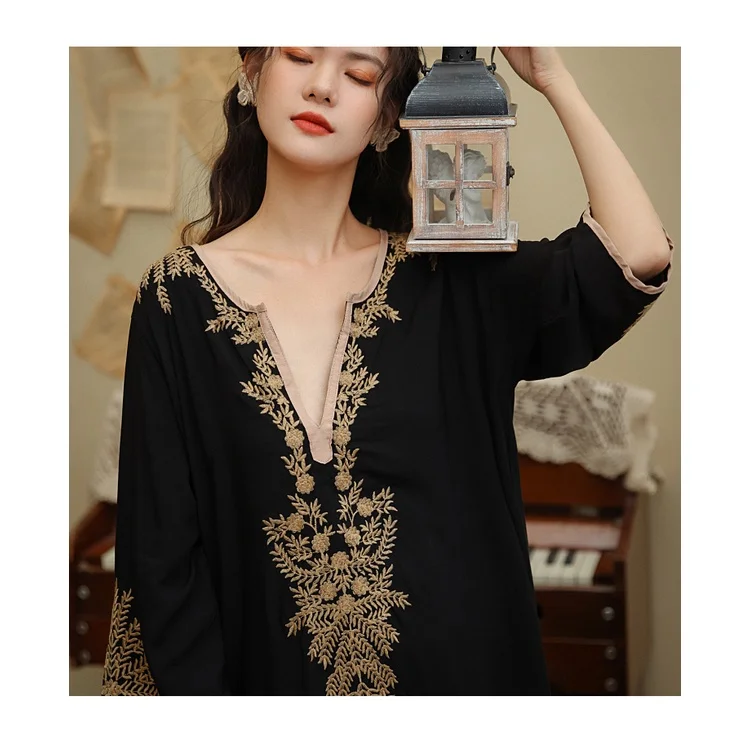 Хлопковое богемное платье с вышивкой длинное глубоким v-образным вырезом кафтан