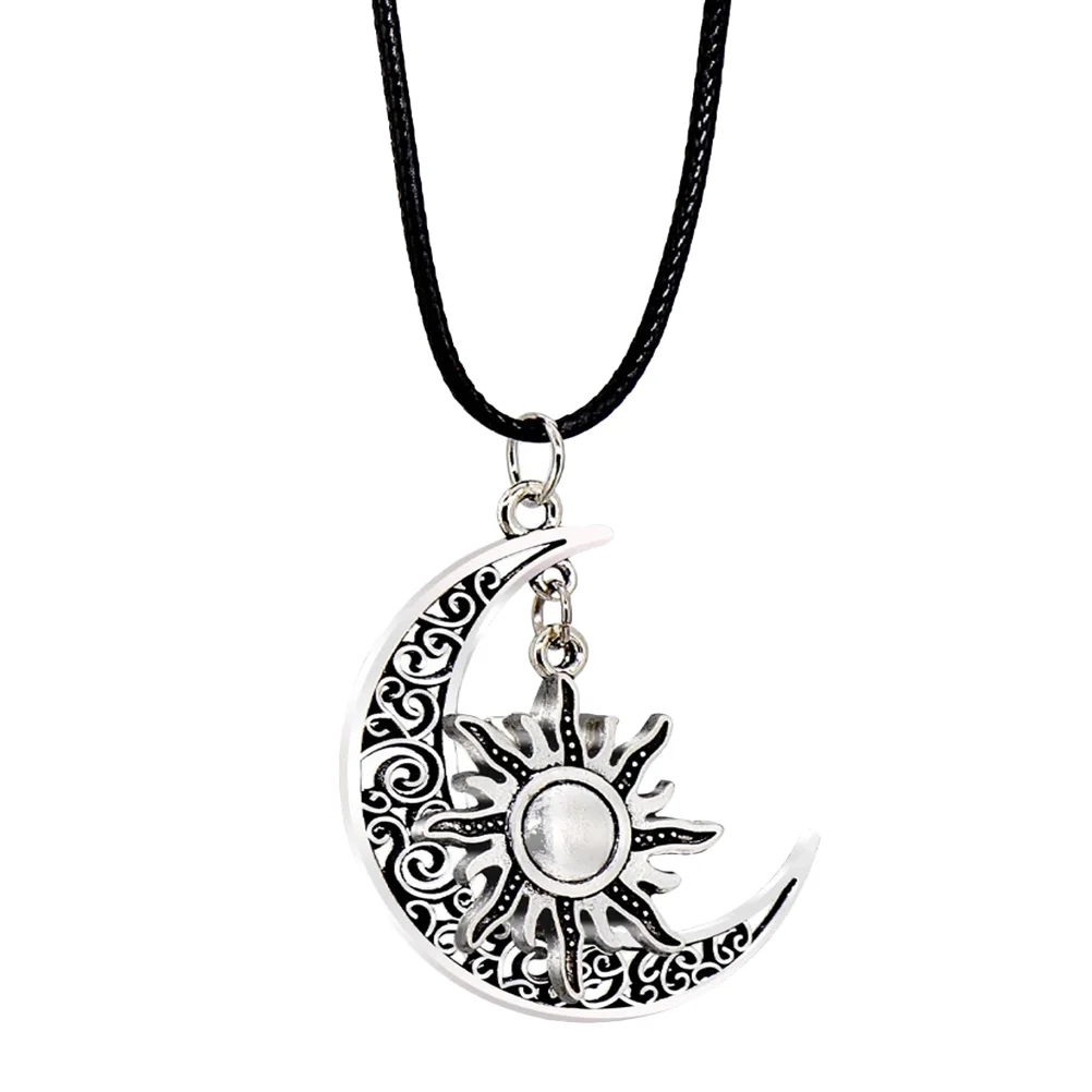 

Moon Sun Necklace Retro Car Mirror Hanging Accessories Jewelry Clavicle Pendant