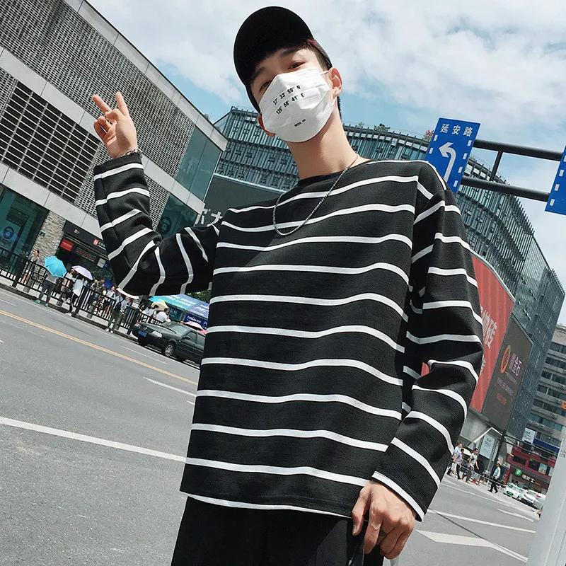 

L-spring and summer small white T-shirt of the wild white men's T-shirt sports T-shirt