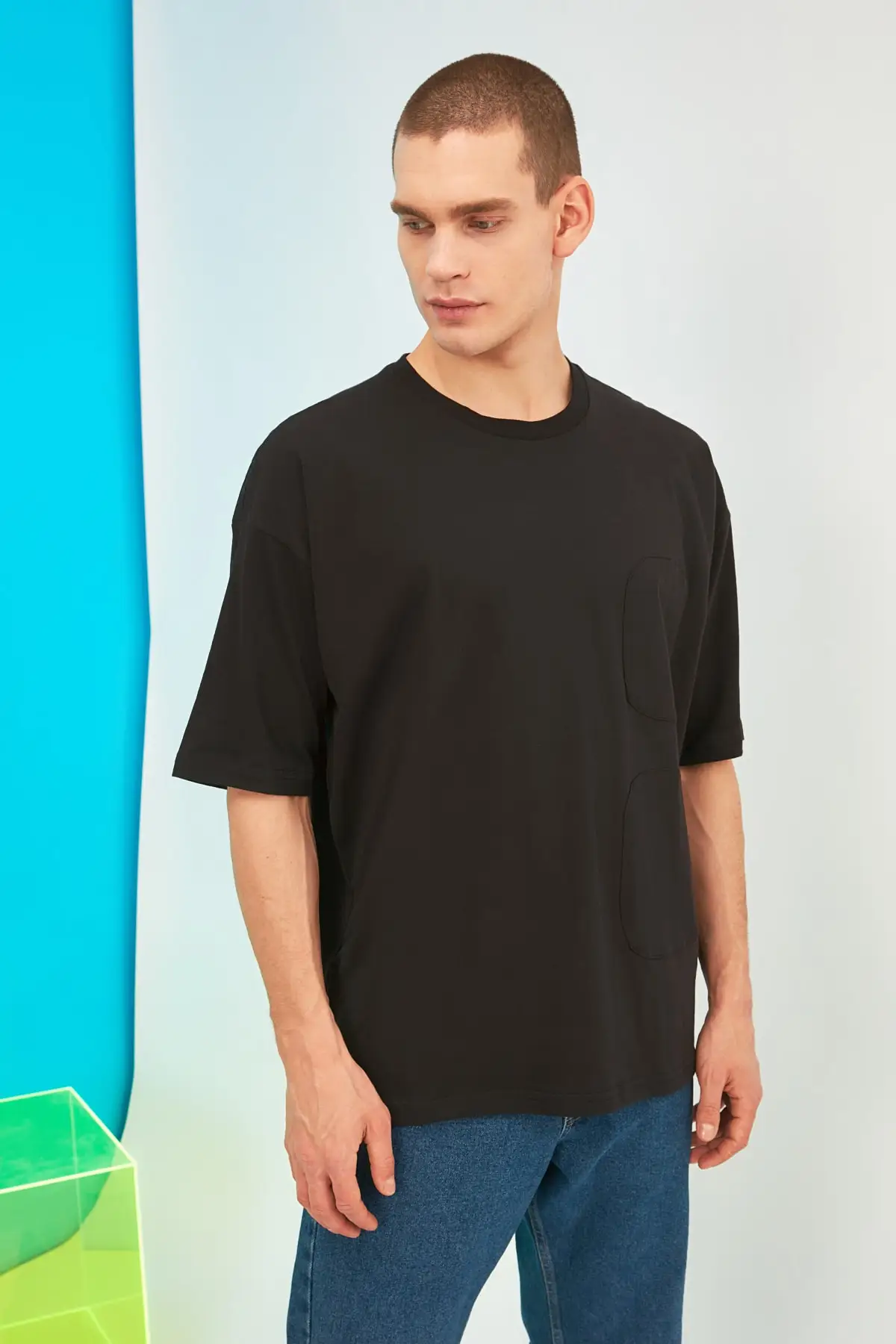 

Trendyol Men Oversize Short Sleeve Applique Detail T-Shirt TMNSS21TS0420