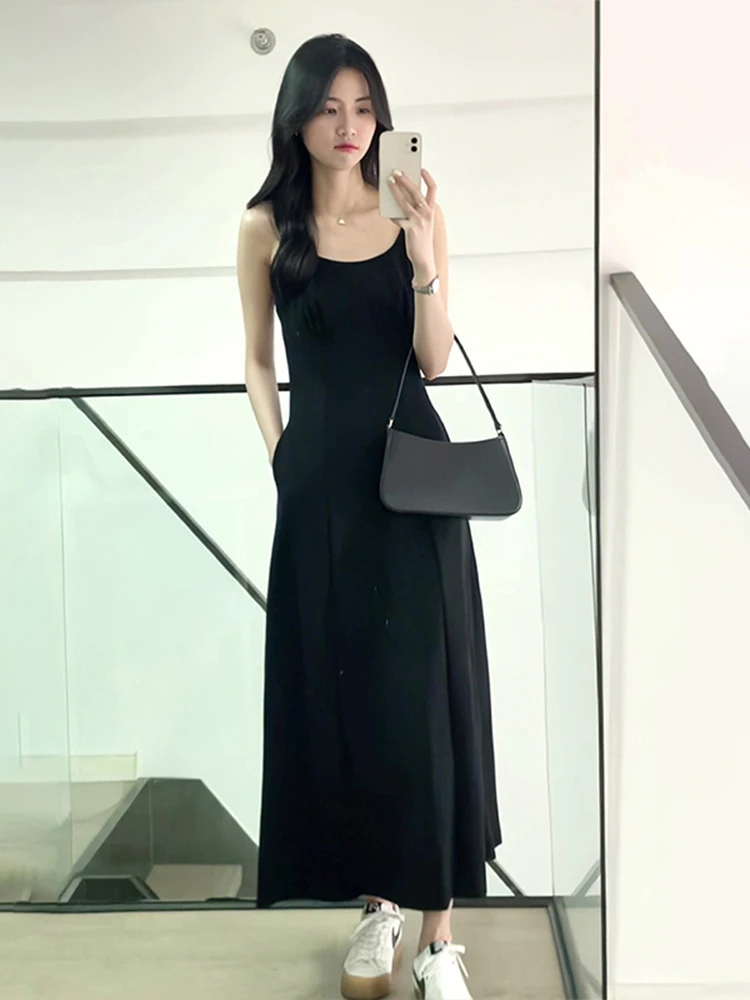 Высококачественное праздничное платье с французским вырезом черное облегающее