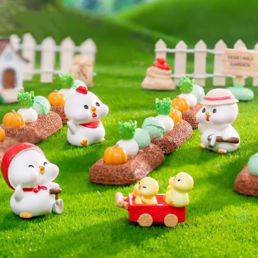 Мини-фигурки курицы из мультфильма подарок миниатюрная статуя животного желтой