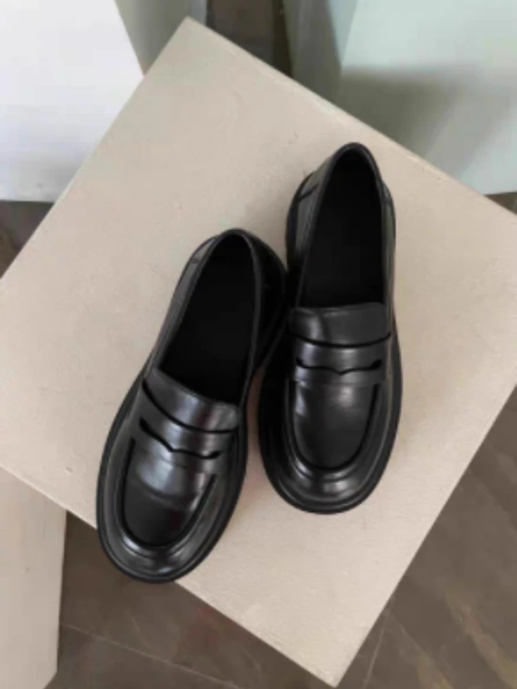 2022 Лоферы женская обувь из лакированной кожи Весенняя на платформе большого