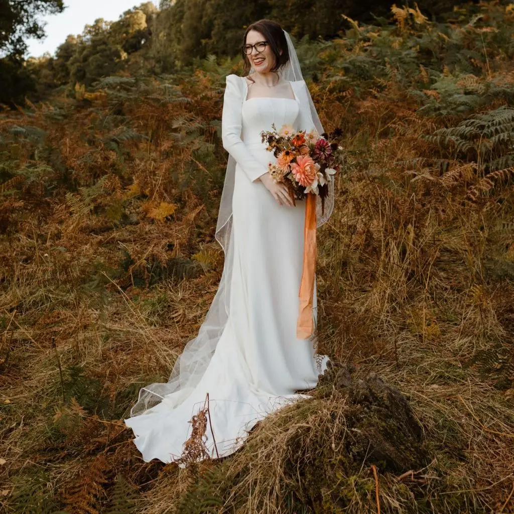 

Graceful Wedding Dress Square Collar Long Sleeves Button Back Bridal Gown Simple Elegant Vestido De Noiva Custom Made SWD751