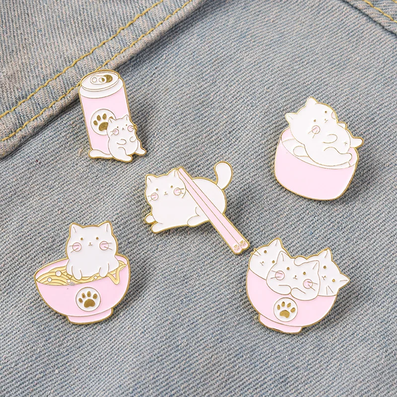 

Bowl New Year Gift Kitten Women's Brooch Ramen Badges Creativity Lapel Pins Chopsticks Christmas Friends Enamel Pin Jewelry