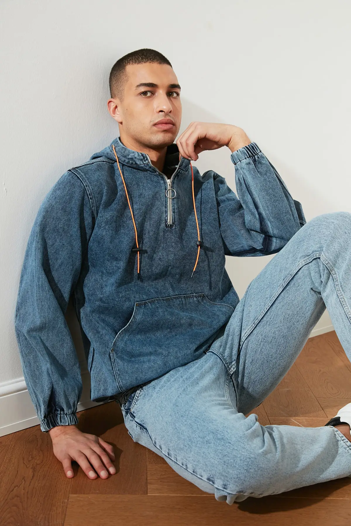 

Trendyol Male Hooded Shirt TMNAW21GO0138