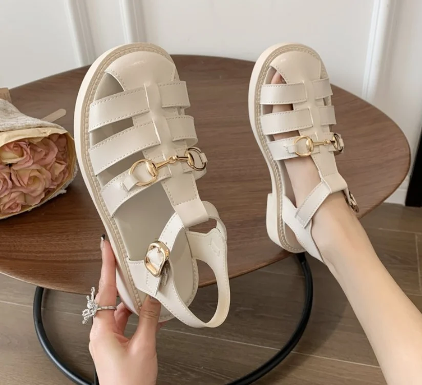 

Street style Comfortable Round Toe Summer sandals Fashion buckle black beige medium with thick heels women's shoes