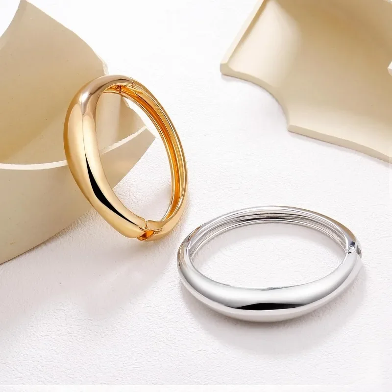 Модный открытый широкий массивный золотой браслет на шарнирах минималистичный