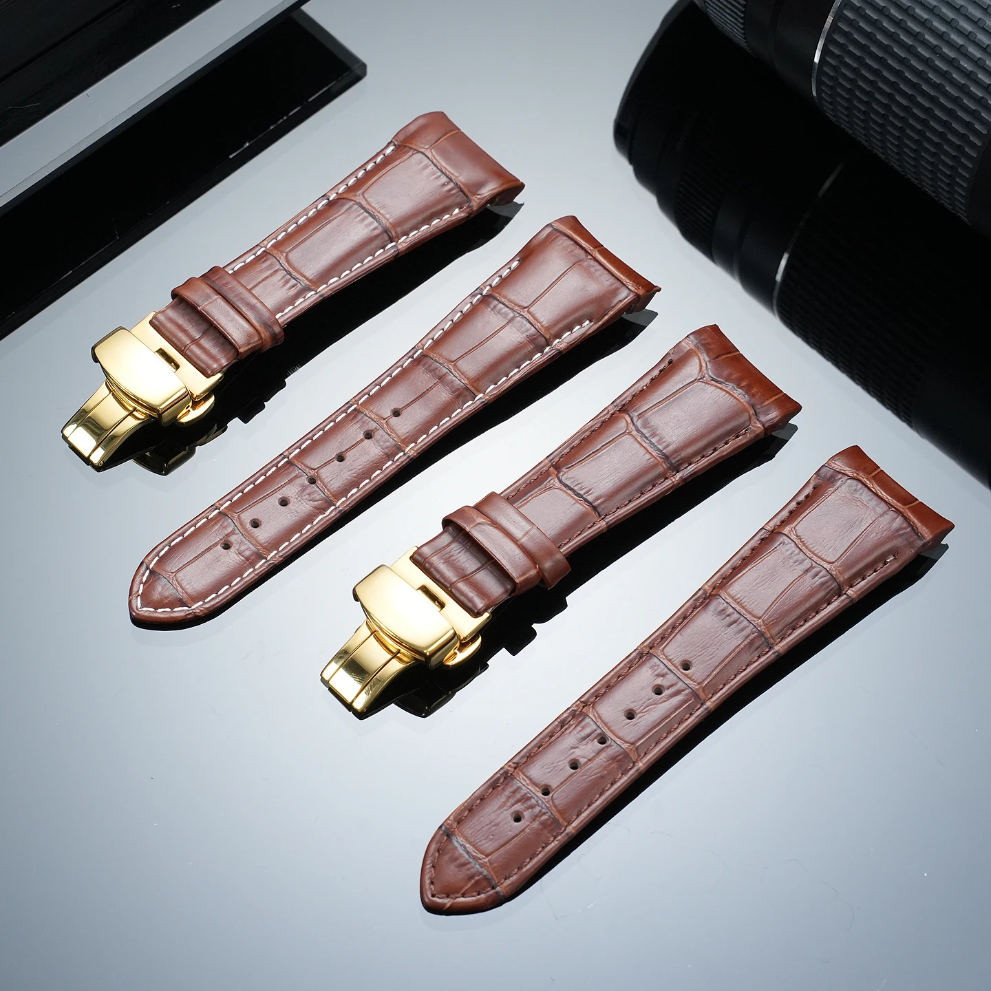 Фото Ремешок для часов Versace V-Sport II Series из натуральной кожи, 24 мм, изогнутая телячья кожа, VFE130015, VFE160017, с застежкой-бабочкой №2