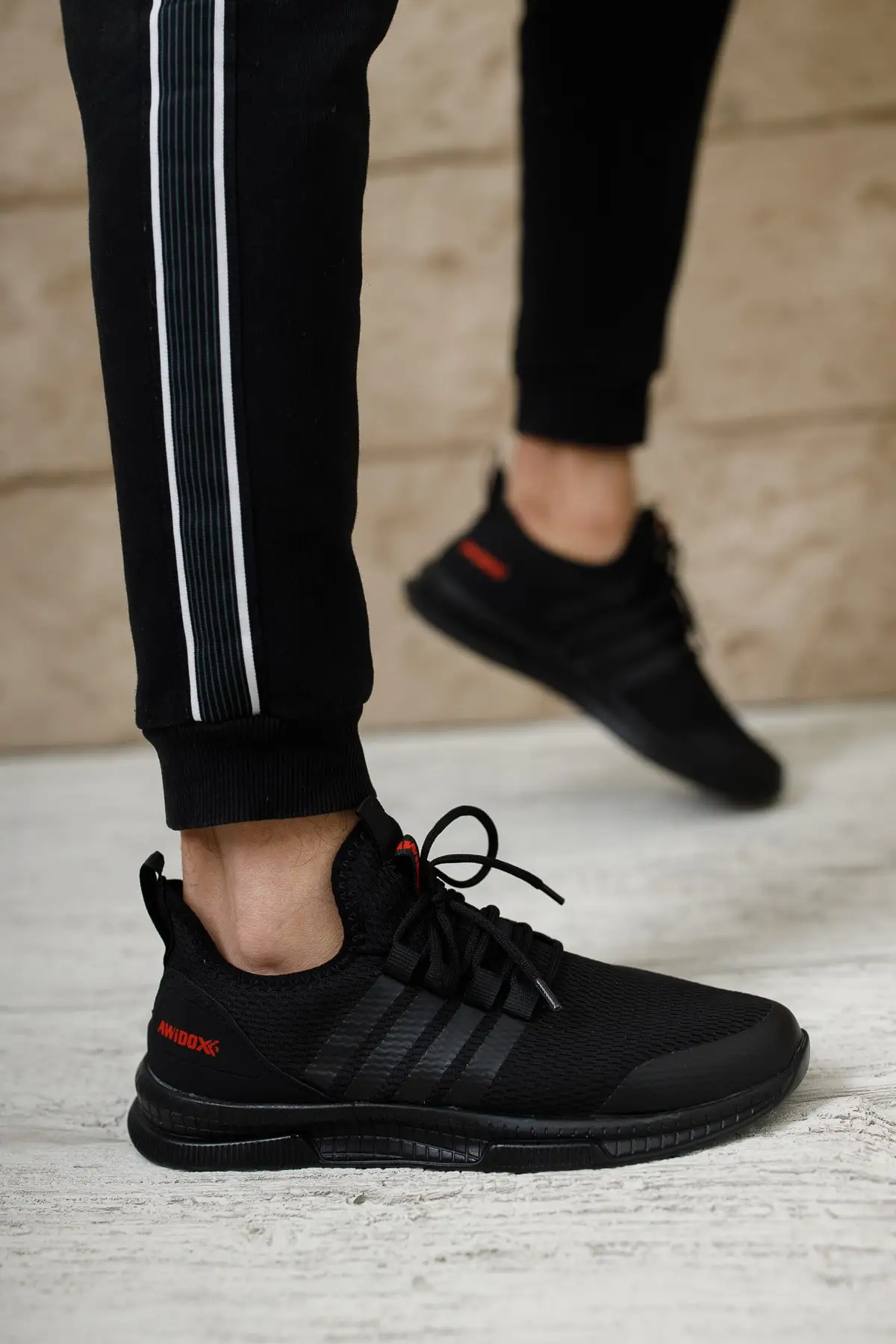 

Men Sport Footwear black sneakar Lightweight Male 'S Fashion Walking Sneakers Breathable Trainers Vulcanize Shoes Comfort