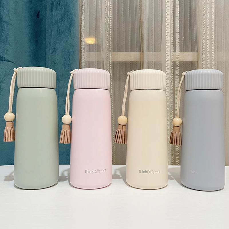 

NIEHAINA Large-Capacity Children'S Tassel Student Insulation Cup 316 Stainless Steel Sports Men And Women Large Insulated Mug