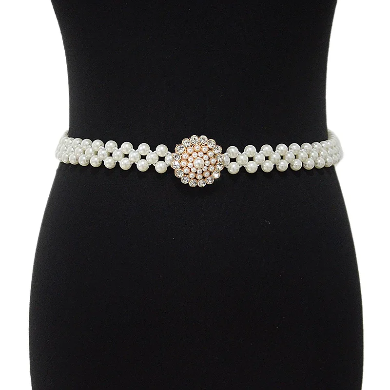 

Женский ремень с круглым жемчугом