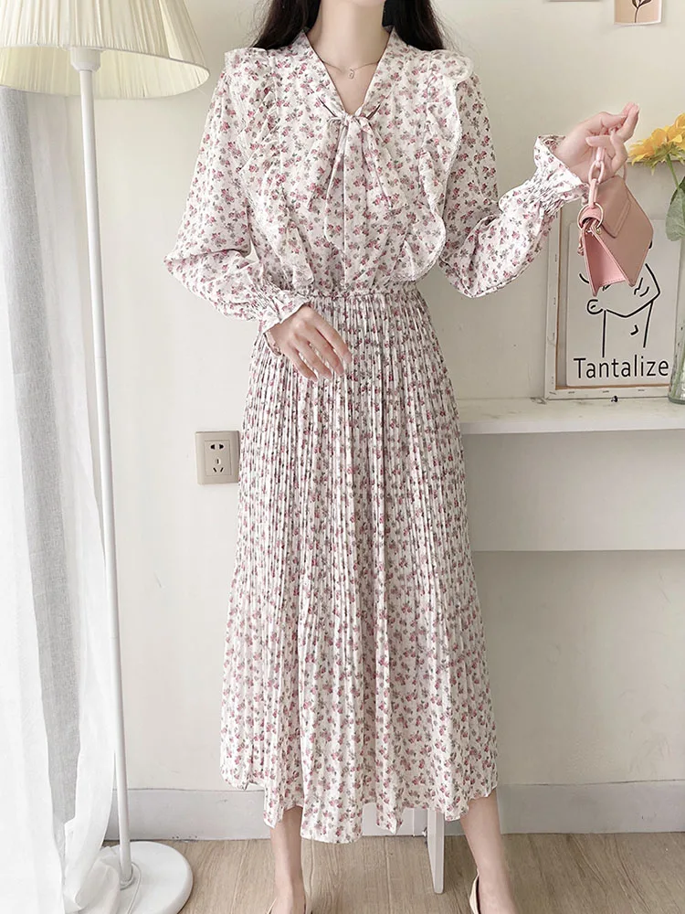 

2022 New Casual Print Women Chiffon Floral Dress Summer Long Sleeve Bow V-Neck Pleated Long Dress High Waist A-line Vestido