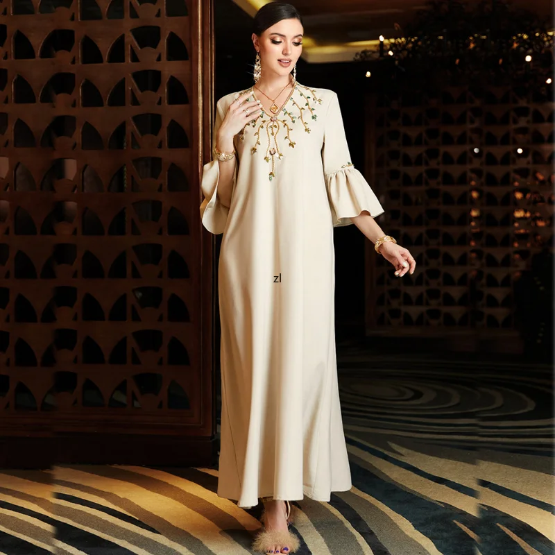 Muslim Woman Dress V-Neck Floral Embroidery Rhinestone Flare Sleeve Elegant Casual Loose Party Robe Dresses For Prom