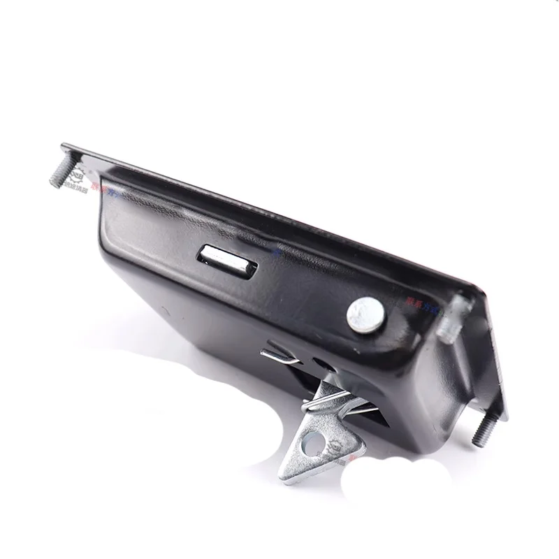 Подходит для экскаватора XCMG 135 150 215 260 370D/DA боковой двери замка насоса крышки