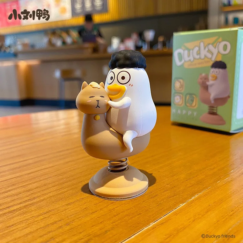Фото ОРИГИНАЛЬНАЯ игрушка Duckyo Friends Shake, фигурка, настольные автомобильные украшения, мультяшные аниме, подарки на день рождения для мальчиков и девочек №3