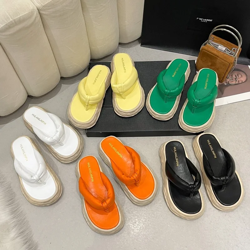 

Женские кожаные пляжные сандалии, уличные шлепанцы на толстой подошве 3 см, с застежкой на носок, однотонные тапки, 25 цветов