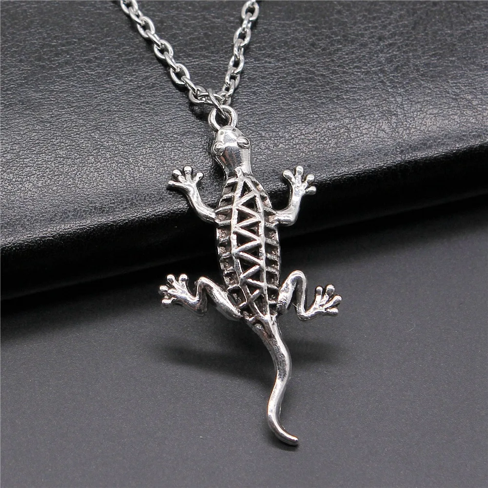 

Цепочка с подвеской в виде ящерицы, 50 х26 мм