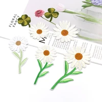 100pcslot fashion luxury embroidery patch daisy clover flower diary clothing decoration sewing accessory craft iron applique