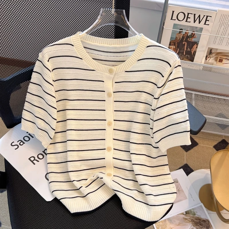 

Retro Striped Short Sleeved T-shirt Summer Thin Women's Hollowed Out Knit Cardigan Round Neck Top