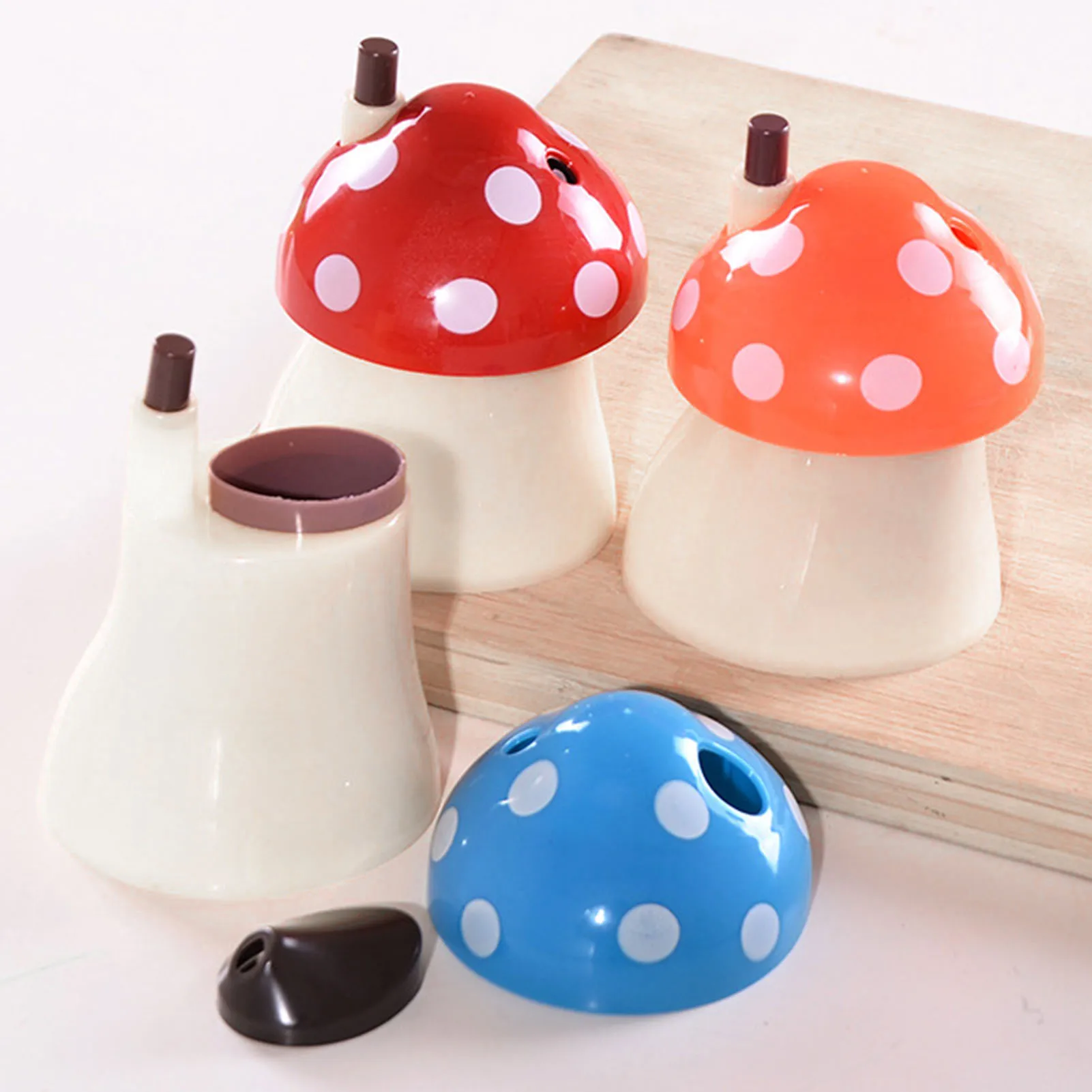

Toothpicks Container Creative Lovely Portable Mushroom Automatic Pops Up Toothpick Storage Box Dispenser Holder Table Organizer