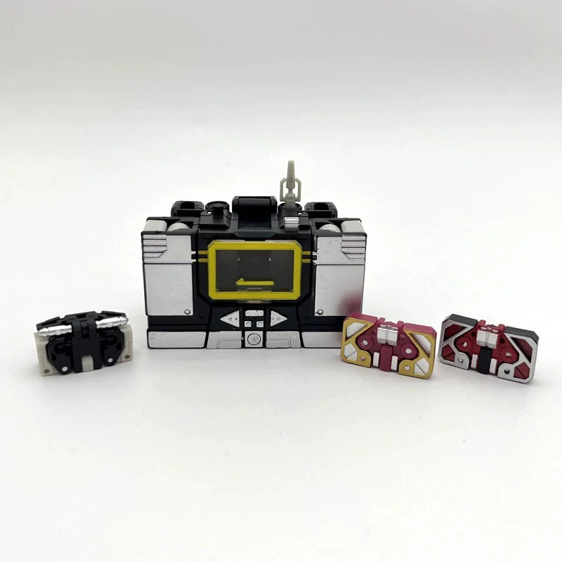 PocketToys PT-04 Soundwave Трансформер