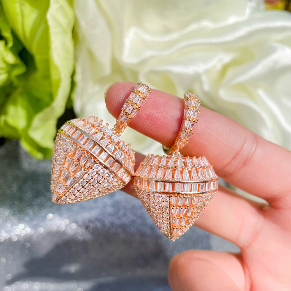 

CWWZircons Art Deco New Style Cubic Zirconia 585 Gold Dangling Big Chunky Geometric Charm Huggie Hoop Earrings for Women CZ129