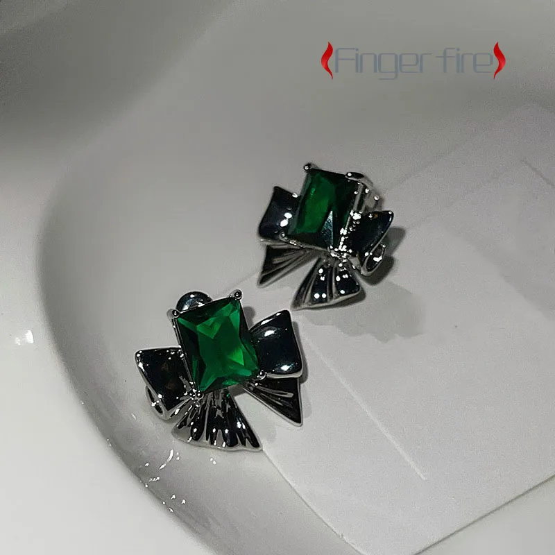

Fashion Simple Silver Plated Green Sparkling Butterfly Stud Earrings Exquisite Design Engagement Banquet Birthday Party Jewelry