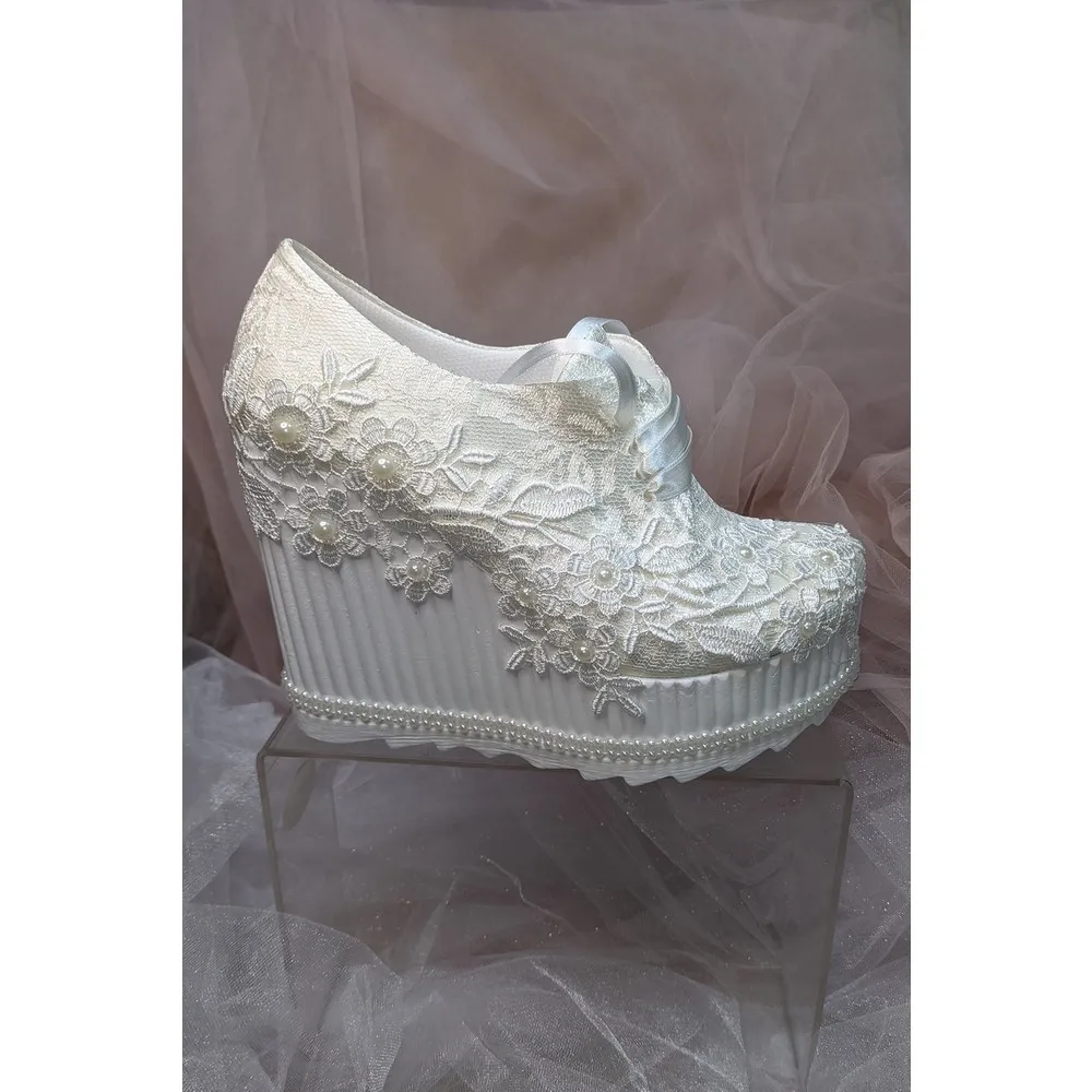 

Dorlie 516 Series Wedges Flower Laced Bridal Shoes