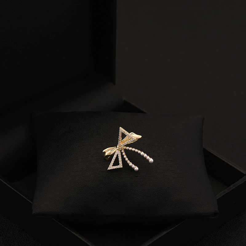 High-End Bowknot Small Brooch Women's Accessories Exquisite All-Match Suit Jacket Neckline Pins Fixing Buckle Pearl Jewelry 6015