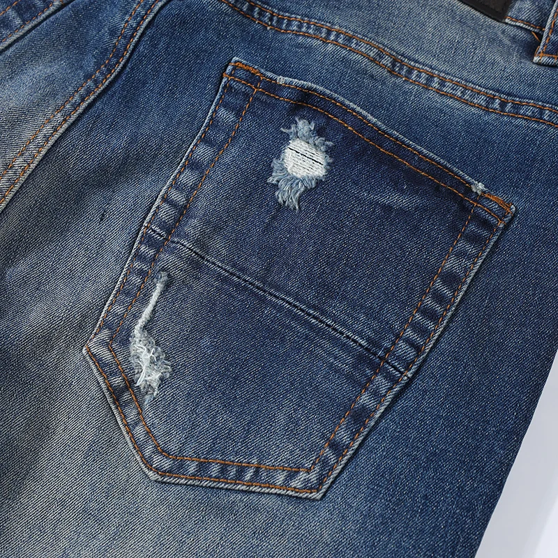 Рисунок 4 - Уличные модные мужские джинсы в стиле ретро