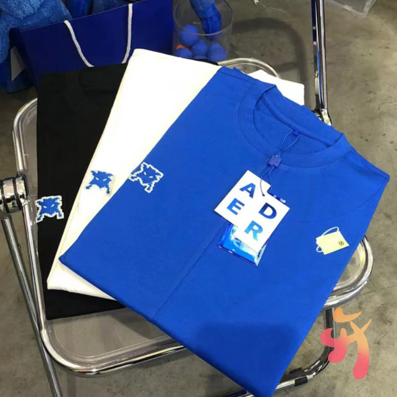 

Корейская футболка ADERERROR с вышивкой маленького монстра, свободные хлопковые футболки с коротким рукавом для мужчин и женщин