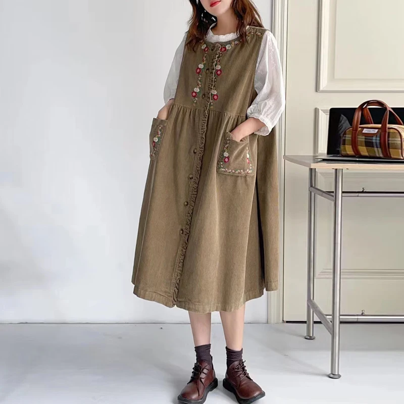 

Johnature Japanese New Sleeveless Tank Dresses 2023 Autumn Winter Sweet Vintage Embroidery Floral Pockets Women Dress