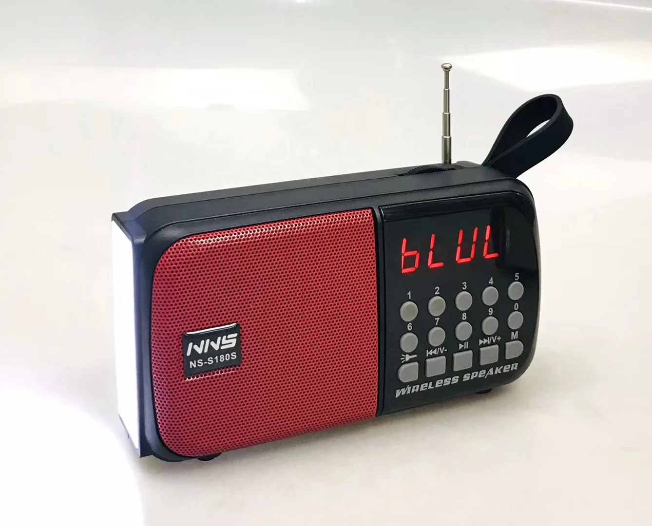 Перезаряжаемый приемник NNS S180S Am Fm-радио