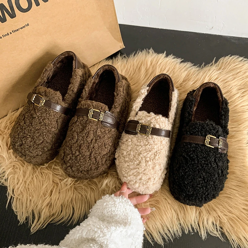 Повседневная женская обувь с круглым носком осенние лоферы Modis меховые