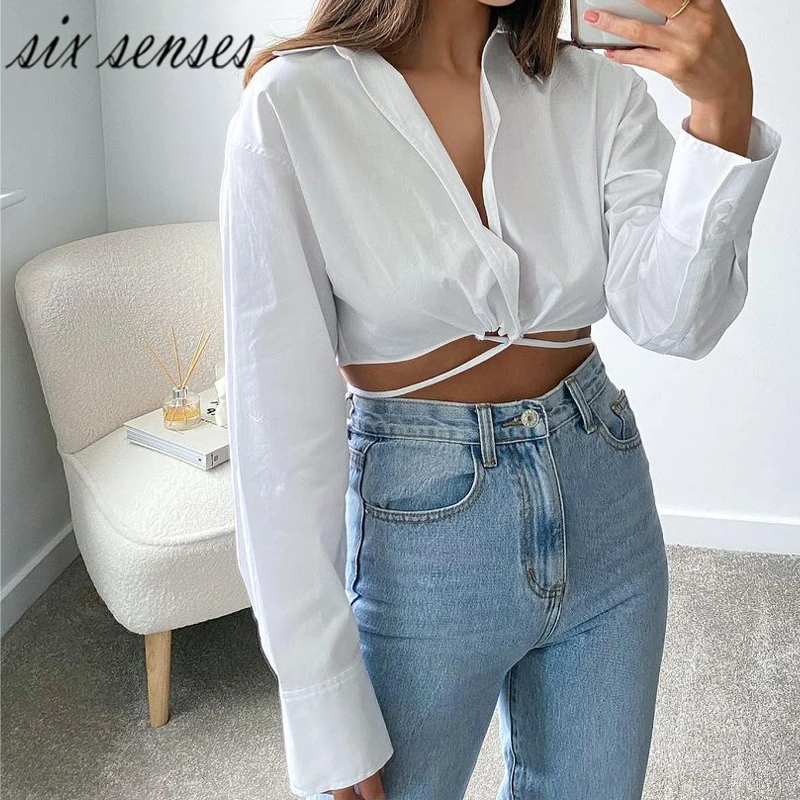 

Блузка женская однотонная с длинным рукавом и V-образным вырезом