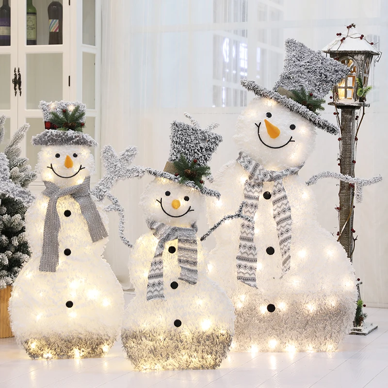 Christmas Wrought Iron Luminous Family of Three Snowman Suit Ornaments Lighting Snowman Shopping Mall Window Holiday Decorations