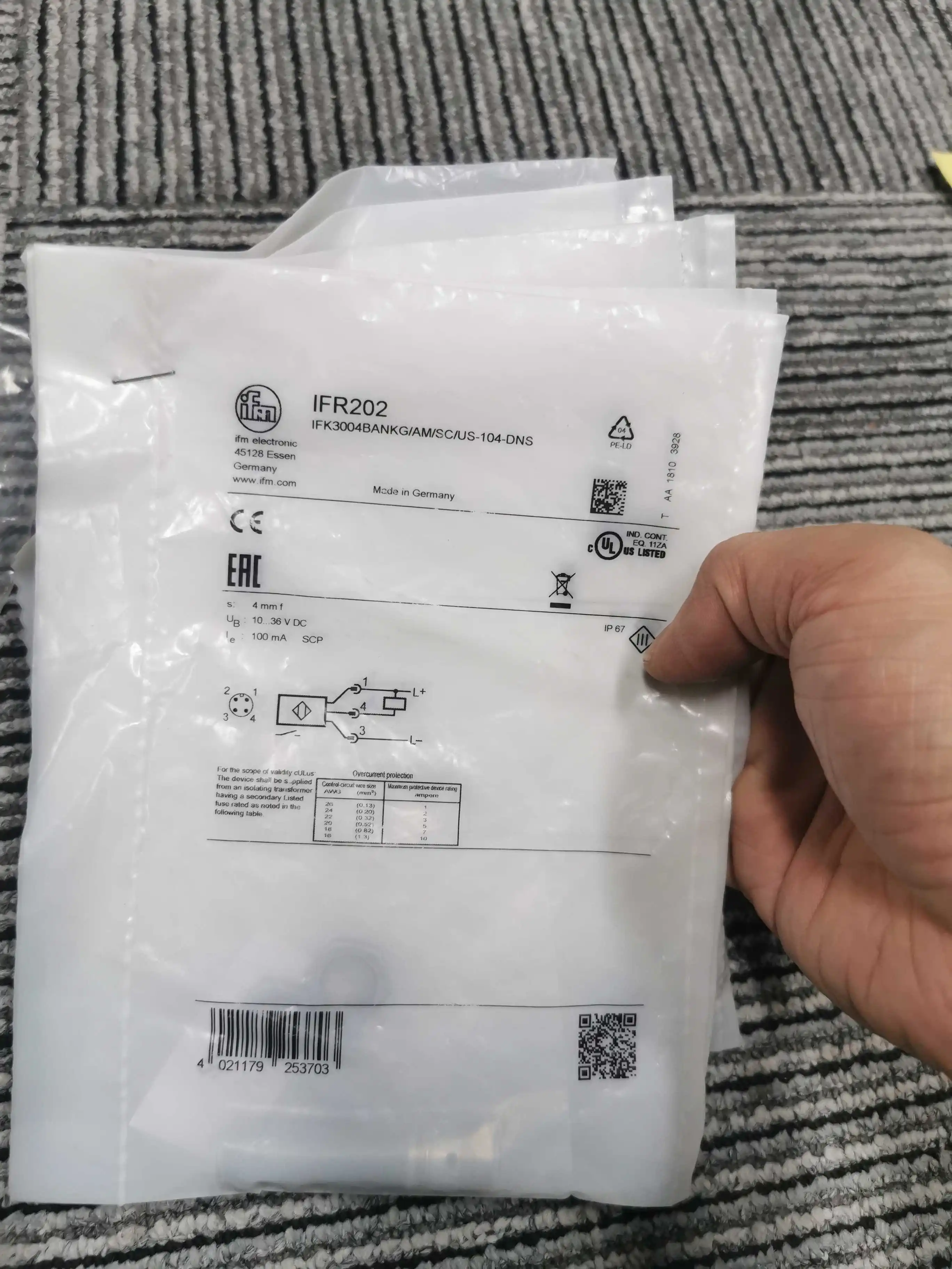 Новый оригинальный датчик IFM IFR202