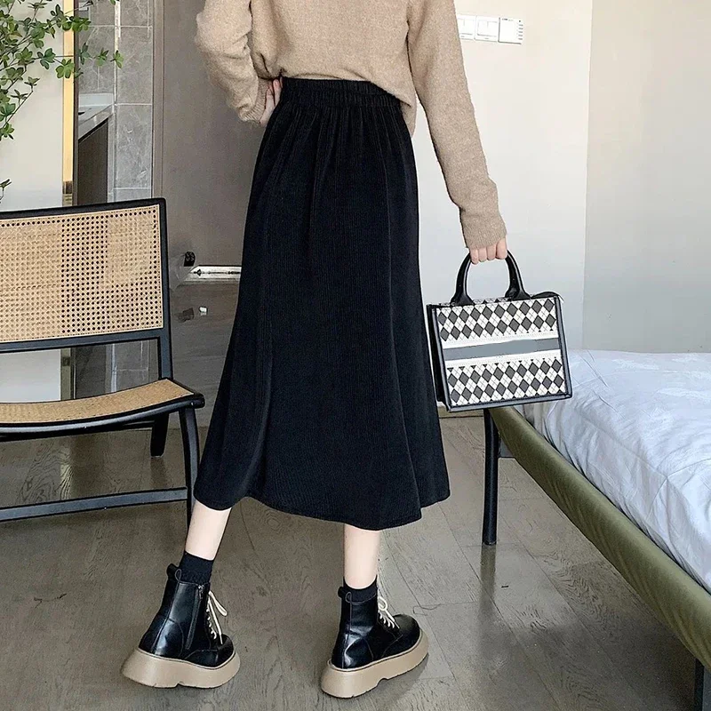 Рисунок 6 - Женская Вельветовая юбка средней