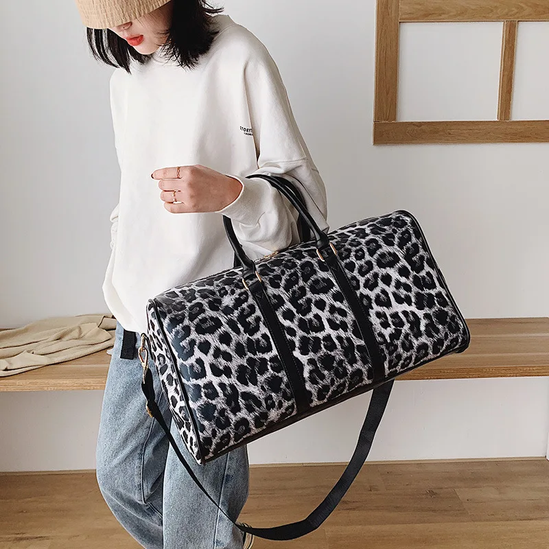 

2022 new women's bag pu large-capacity luggage bag fashion leopard short-distance travel bag Purse and Handbags luxury designer