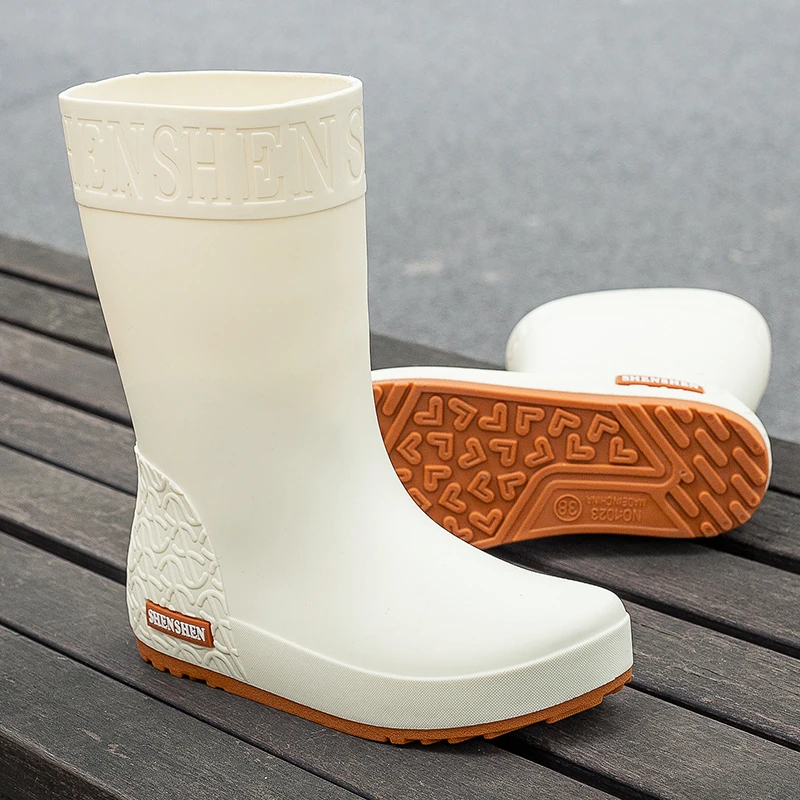 Женские зимние резиновые сапоги