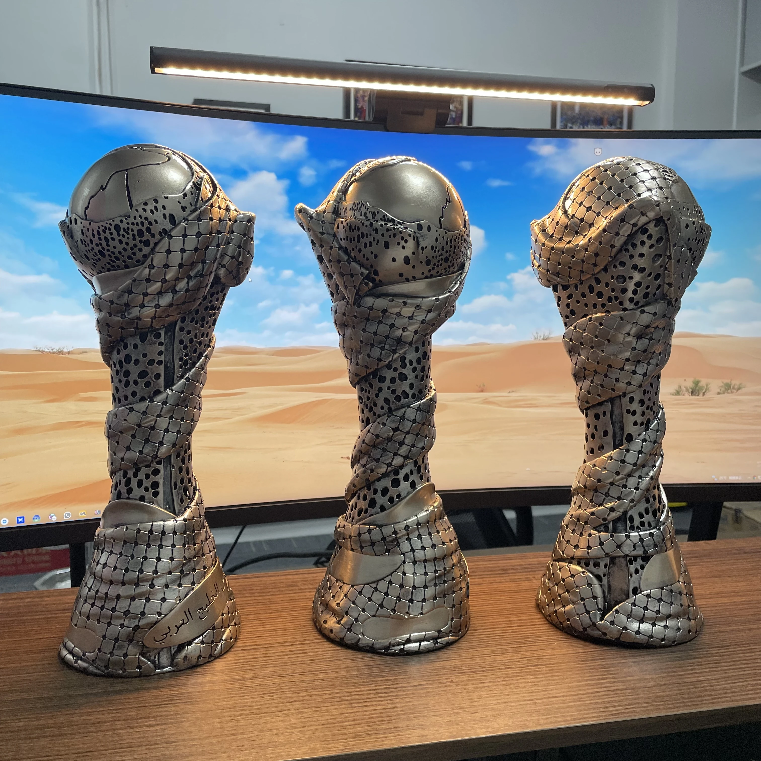 Кубок кубков. 25th persian gulf cup. Переходящий кубок по футболу. Кубок залива по футболу. Кубок залива по футболу.