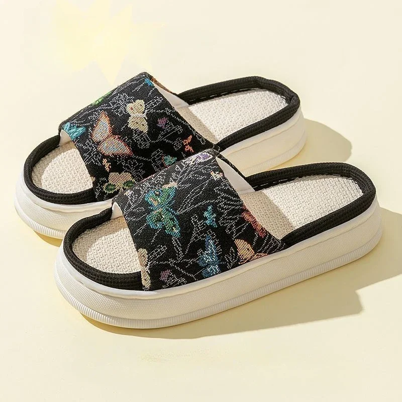 Женские шлепанцы и искусственная обувь плоские новинка но дешево рекламная