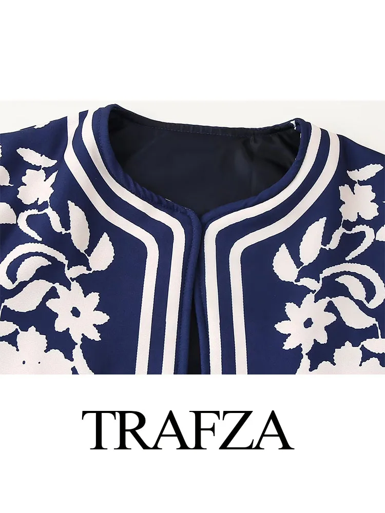 Женский кардиган с круглым вырезом и длинным рукавом на пуговицах