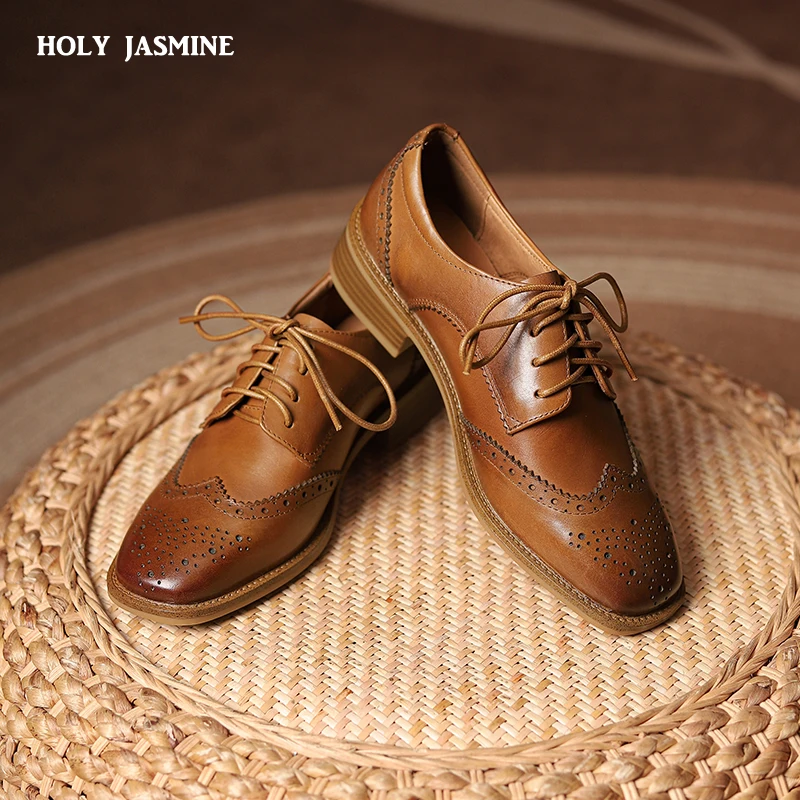 

2022 Oxfords Shoes Women Genuine Leather Wingtip Lace-Up Closure Ladies Brogue Low-heel Derby Shoes Retro Brock Women's Shoes