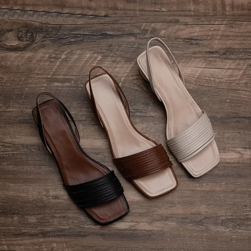 Рисунок 3 - Сандалии женские кожаные ручной работы