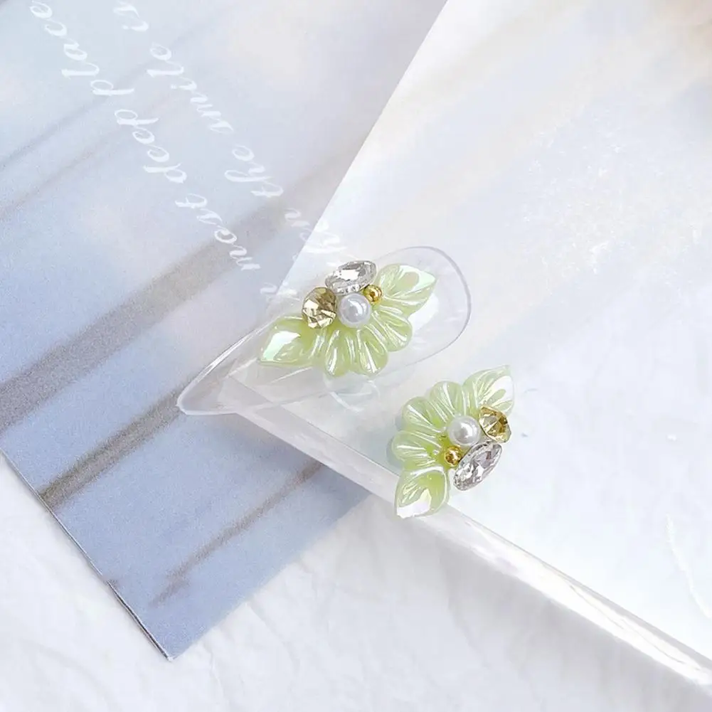 

Excellent Shiny Visual Effect Lightweight 3D Floral Type DIY Manicure Charms Crafts 3D Nail Decors Nail Decorations 10Pcs