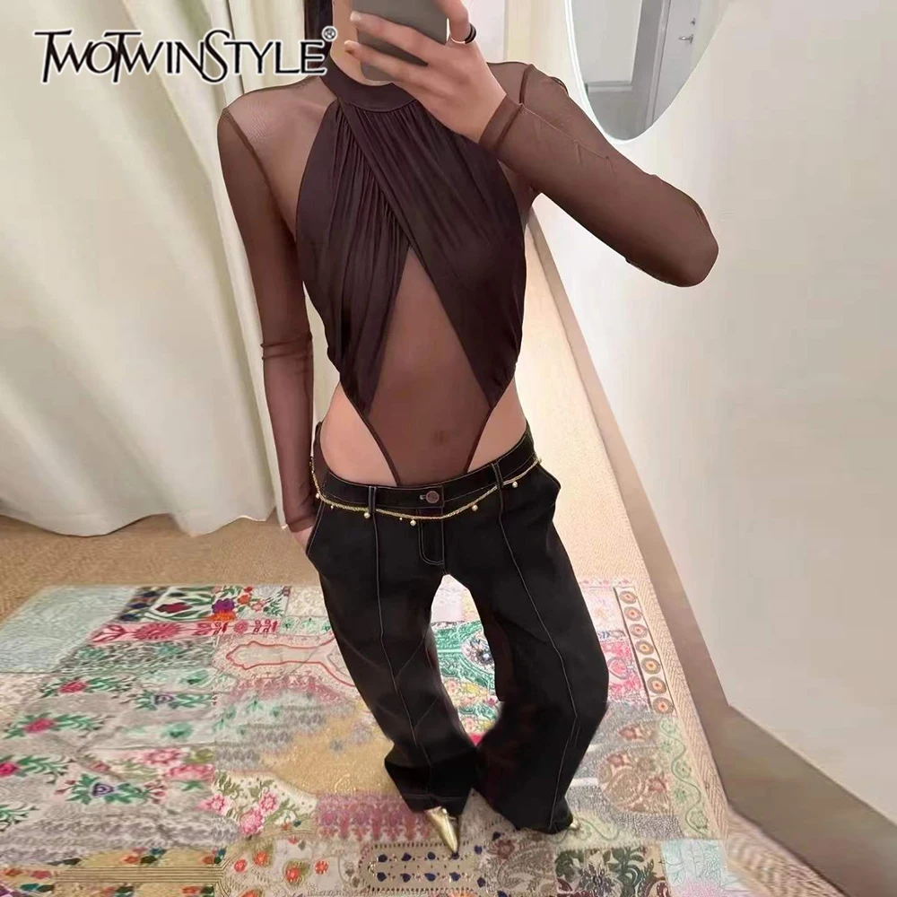 Фото Женский комбинезон TWOTWINSTYLE с сетчатыми вставками и драпировкой, облегающий, однотонный, с воротником-стойкой, длинными рукавами, завышенной талией, сексуальный, новинка №1
