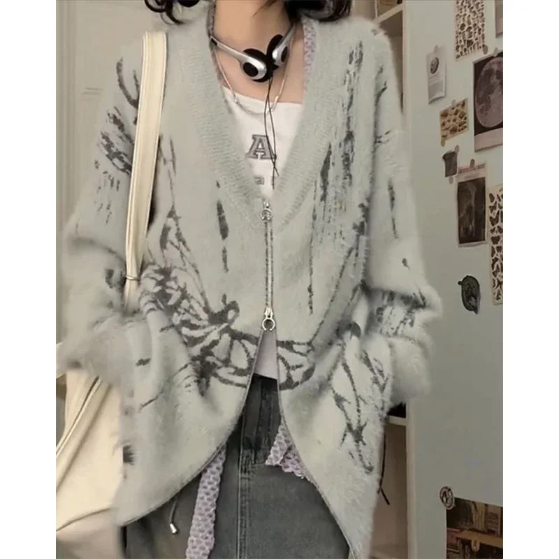 Женский трикотажный кардиган с принтом V-образным вырезом и молнией