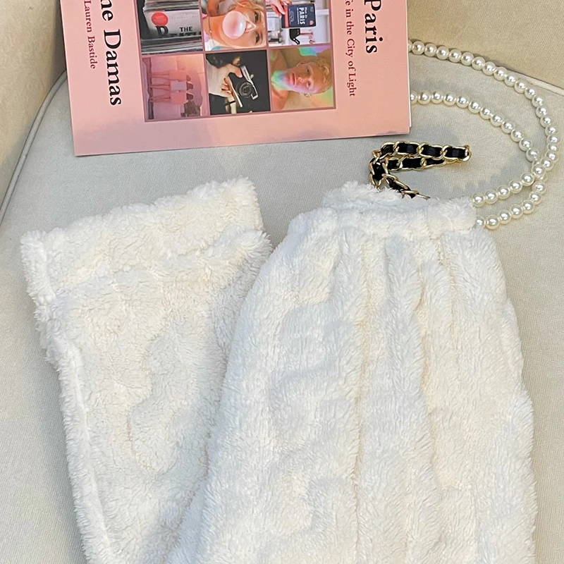 Coralline Winter Pajamas for Women Cartoon Plush Hooded Flannel Home Dress for Women Casual Loose Thermal Pajamas Set